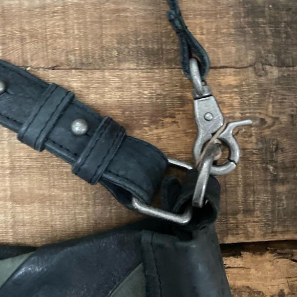 Carrie Stripes| Stripes | Aunt Sophies cats stripes -Aunts & Uncles - Picture 4 of 7